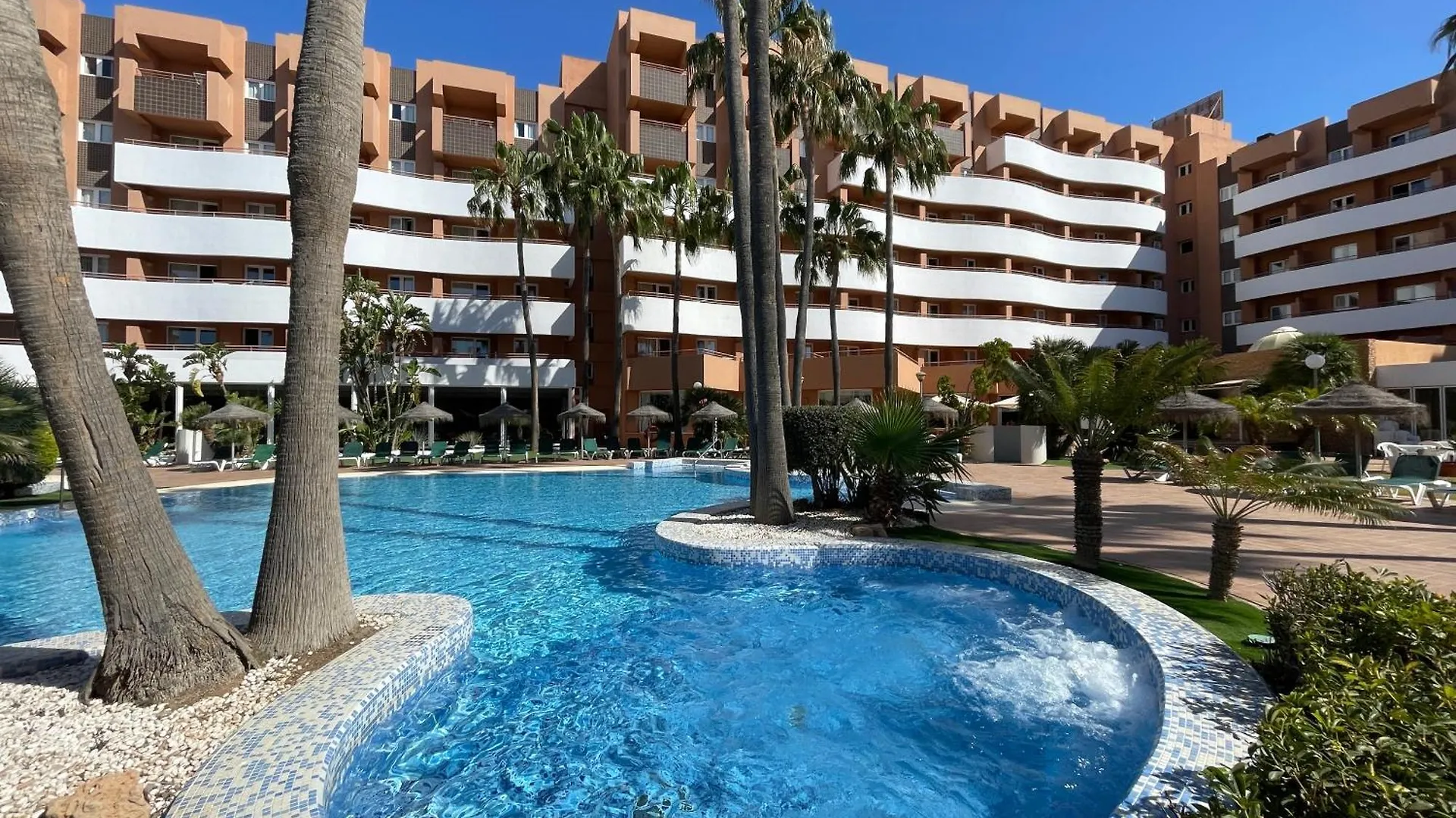Arena Center Aparthotel Roquetas de Mar