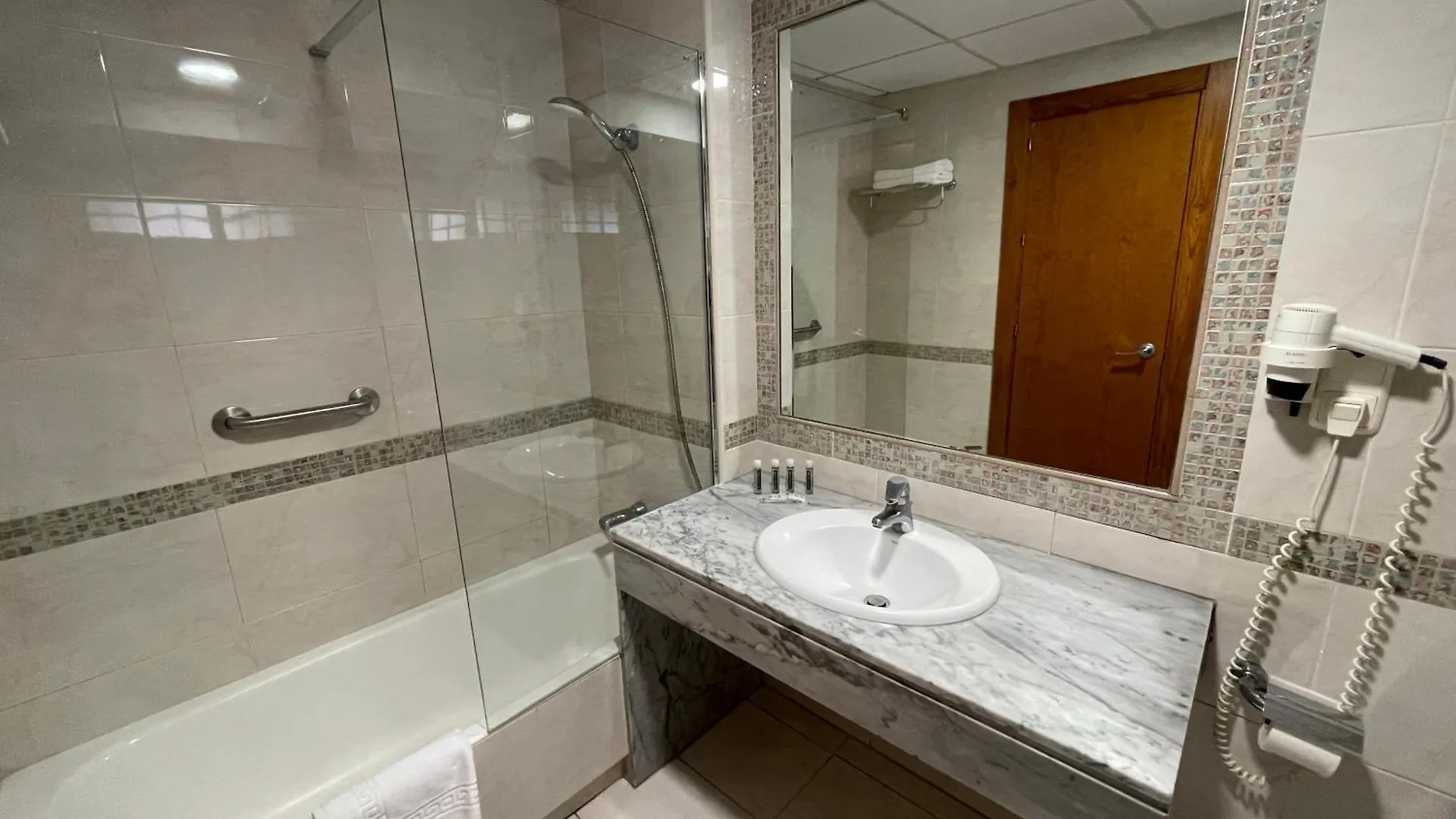 ****  Arena Center Aparthotel Roquetas de Mar Spain